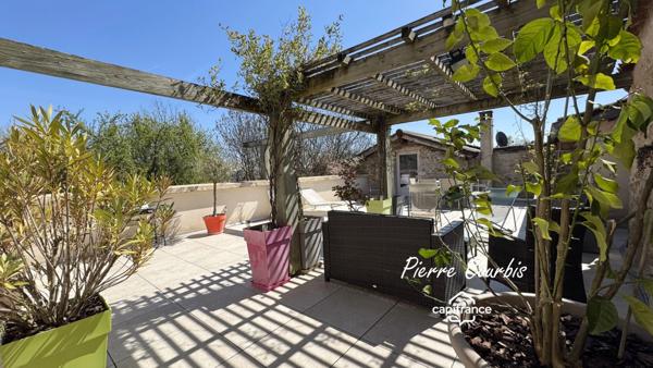 Maison avec grande terrasse en Rooftop à vendre 6 pièces PORTE DES PIERRES DOREES (69)