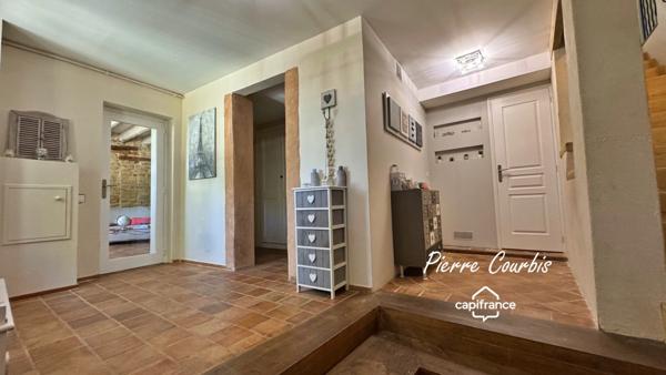 Maison avec grande terrasse en Rooftop à vendre 6 pièces PORTE DES PIERRES DOREES (69)