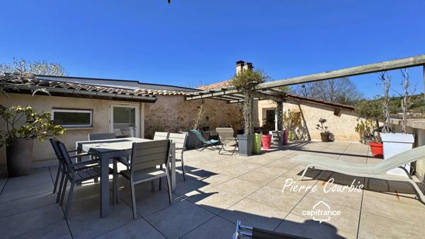 Maison avec grande terrasse en Rooftop à vendre 6 pièces PORTE DES PIERRES DOREES (69)