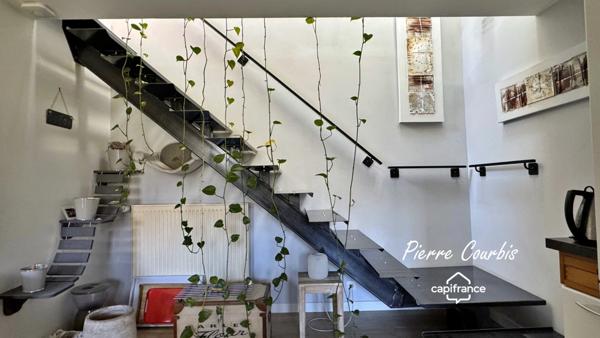 Maison avec grande terrasse en Rooftop à vendre 6 pièces PORTE DES PIERRES DOREES (69)