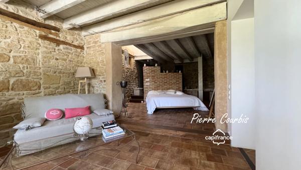 Maison avec grande terrasse en Rooftop à vendre 6 pièces PORTE DES PIERRES DOREES (69)