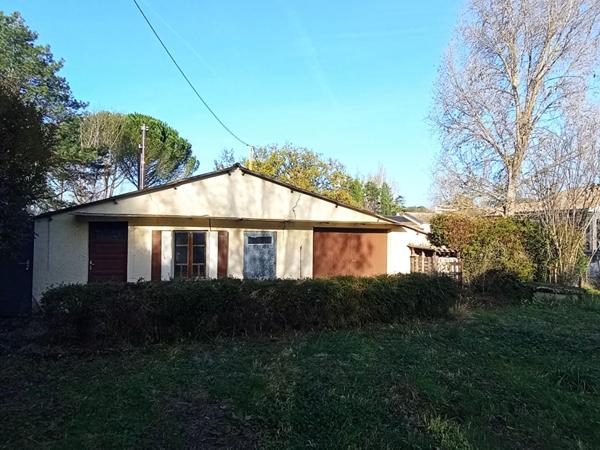 Terrain de loisirs avec verger et cabanon
