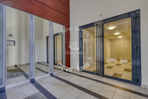 Appartement à vendre à Montigny-le-Bretonneux dans les Yvelines (78180), ref : 92076-125