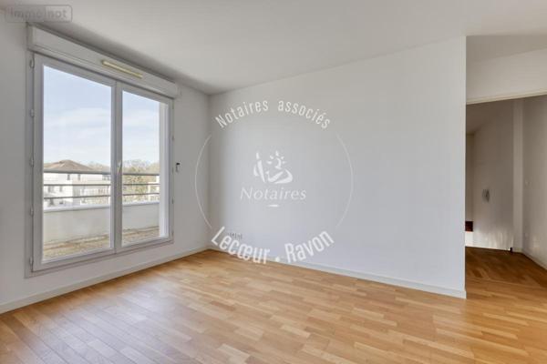 Appartement à vendre à Montigny-le-Bretonneux dans les Yvelines (78180), ref : 92076-125