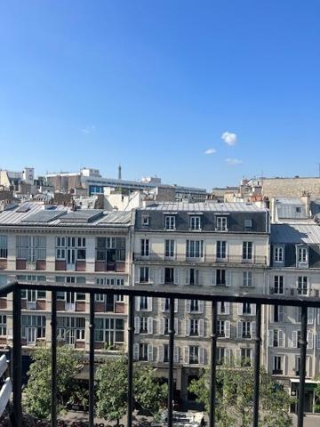 Studio Dernier étage Paris ème