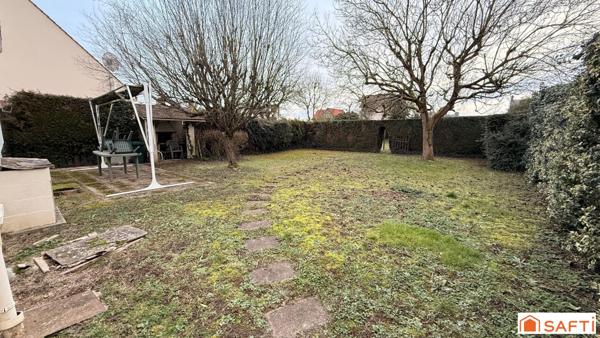 Pavillon sur sous/sol en très bon état .