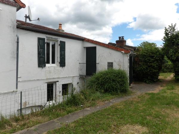 Maison à vendre 6 pièces NERIS LES BAINS (03)