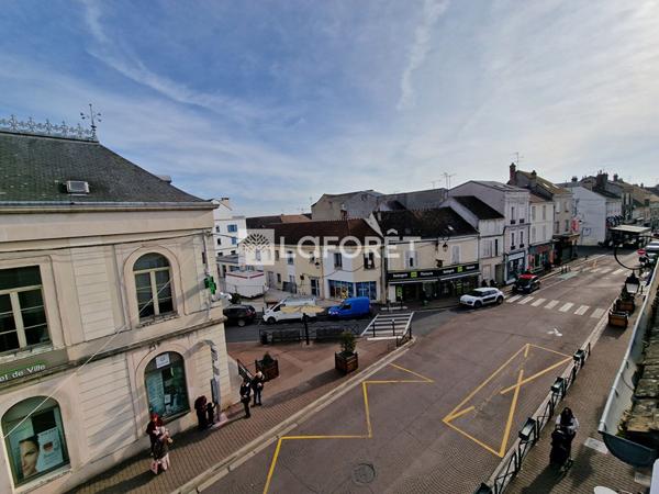 Location appartement Montereau-Fault-Yonne - 1 pièce(s) - 33 m² - 550 € / mois