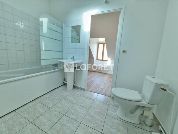 Location appartement Montereau-Fault-Yonne - 1 pièce(s) - 33 m² - 550 € / mois