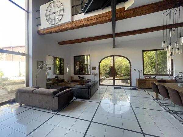 Maison Paulhan 6 pièce(s) 180 m2