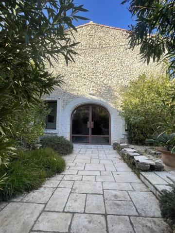 Maison Paulhan 6 pièce(s) 180 m2