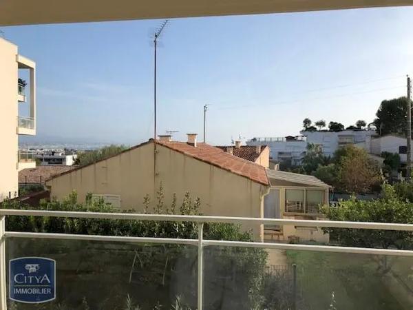 Appartement à louer 2 pièces 43.45m² Antibes (06600)