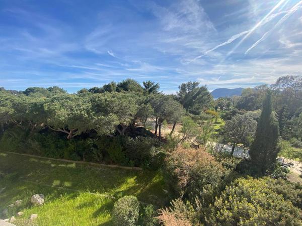 Appartement Bandol type 2 vue mer , parking et cave
