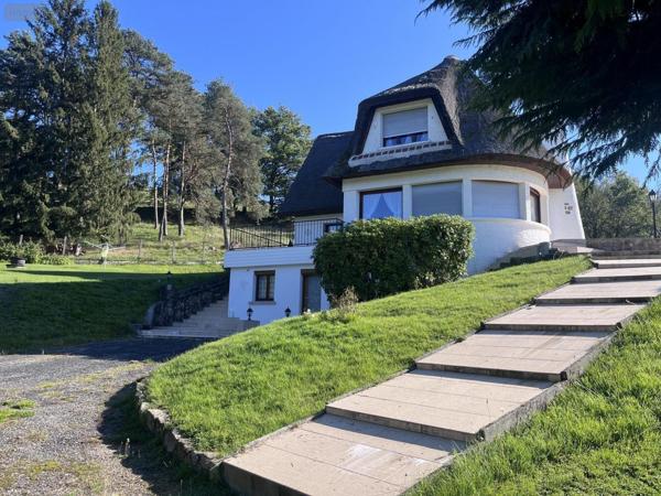 Maison individuelle à vendre à Ydes dans le Cantal (15210), ref : 93T-15029