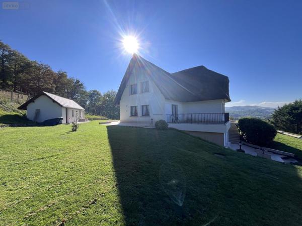 Maison individuelle à vendre à Ydes dans le Cantal (15210), ref : 93T-15029