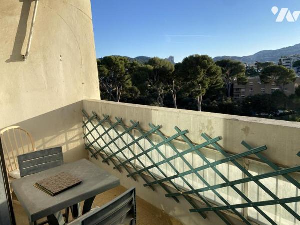 Appartement T3/4, 83 m², 3 balcons, une cave.