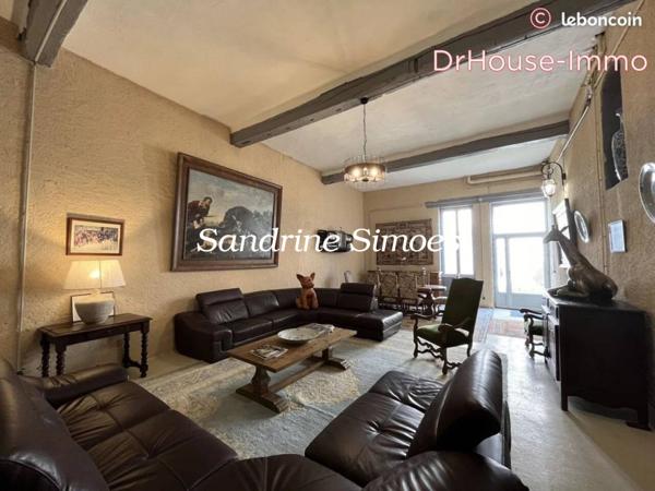 Immeuble à vendre 10 pièces de 242 m²