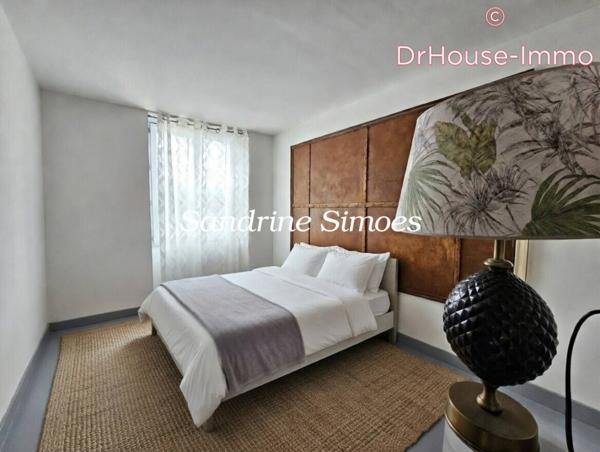 Immeuble à vendre 10 pièces de 242 m²