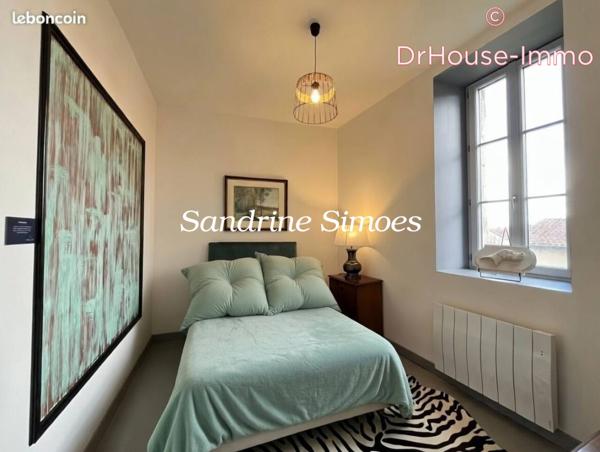 Immeuble à vendre 10 pièces de 242 m²