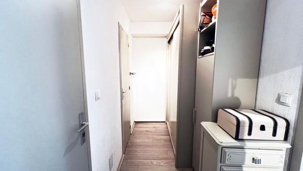 Appartement proche plage et commerces avec garage véranda et jardinet