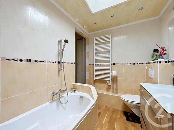 Appartement F3 à vendre  3 pièces - 75,49 m 2   NANCY  - 54