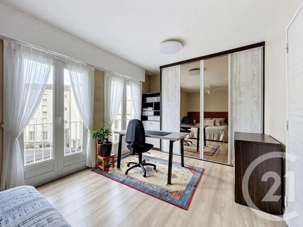 Appartement F3 à vendre  3 pièces - 75,49 m 2   NANCY  - 54