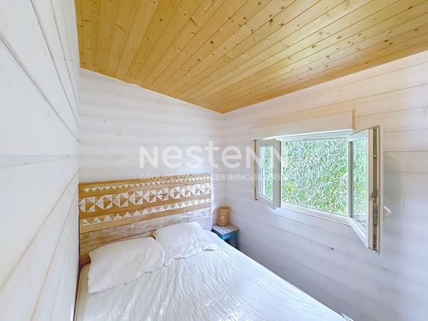 Chalet authentique en ossature bois 4 pièces dont 3 chambres de 63 m2 avec grande terrasse de 40 m² à Gruissan Plage des Chalets