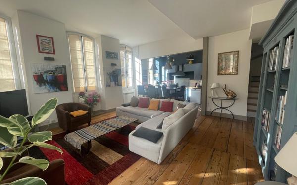 Appartement à vendre    3 pièces • 91 m2 Bordeaux