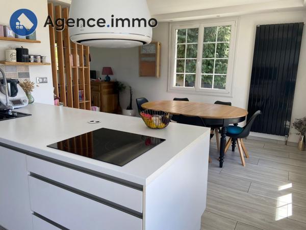 À vendre - Maison individuelle, 9 pièces située à Teloché (72220)