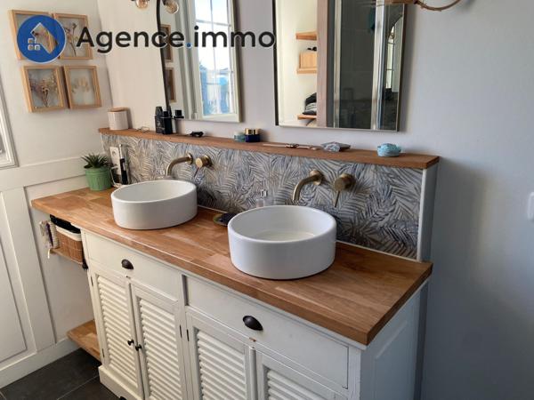 À vendre - Maison individuelle, 9 pièces située à Teloché (72220)
