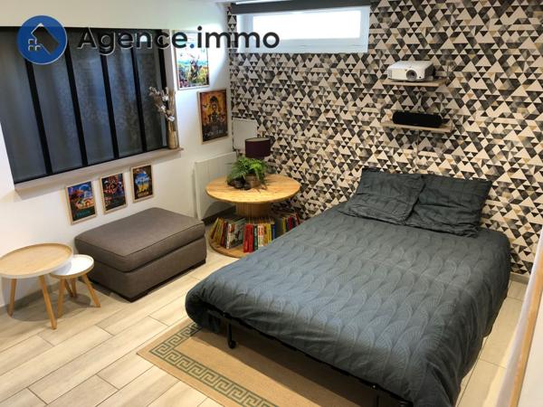 À vendre - Maison individuelle, 9 pièces située à Teloché (72220)