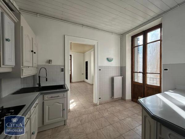 Appartement à louer 4 pièces 74.7m²