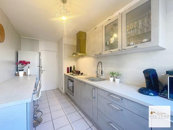 Perpignan Sud Las Cobas appartement F3/4 de 73m² hab. avec parking + cave