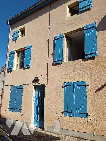 Immeuble rénové 1 mn du centre ville offrant 5 logements (actuellement 3 loués)