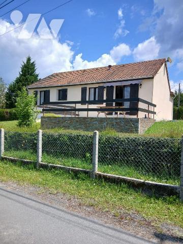 Maison à vendre à Glénic (23380) en Creuse (23) comprenant :
- De plain-pied : entrée avec pla...
