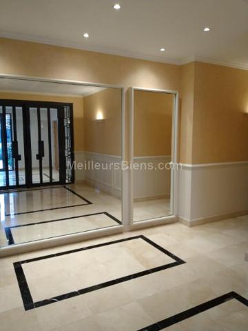 RUEIL MALMAISON - CENTRE VILLE - APPARTEMENT 72 M2 - 2 CHAMBRES - 2 TERRASSES - CAVE - 2 PLACES DE PARKIG