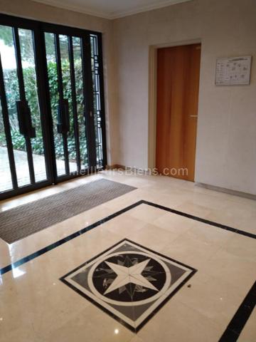 RUEIL MALMAISON - CENTRE VILLE - APPARTEMENT 72 M2 - 2 CHAMBRES - 2 TERRASSES - CAVE - 2 PLACES DE PARKIG