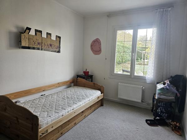 Limours (91470) Grande maison familiale avec jardin à LIMOURS