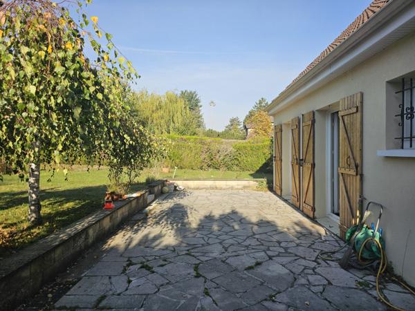 Limours (91470) Grande maison familiale avec jardin à LIMOURS