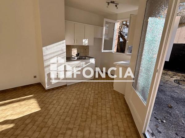 Location Appartement 2 pièces 44.4 m² - 10 RUE MALDONNAT Digne-les-bains 04000