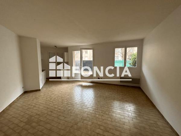 Location Appartement 2 pièces 44.4 m² - 10 RUE MALDONNAT Digne-les-bains 04000