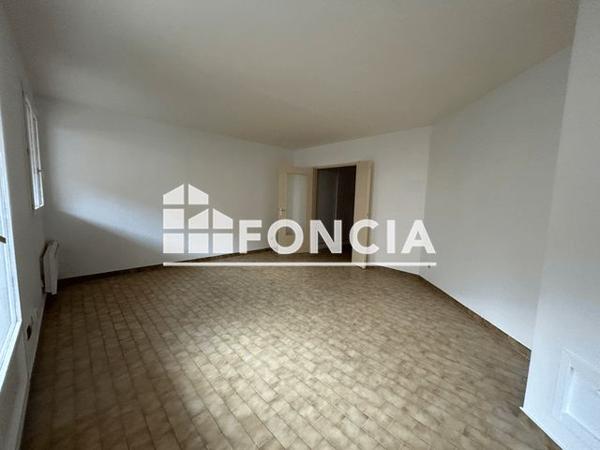 Location Appartement 2 pièces 44.4 m² - 10 RUE MALDONNAT Digne-les-bains 04000