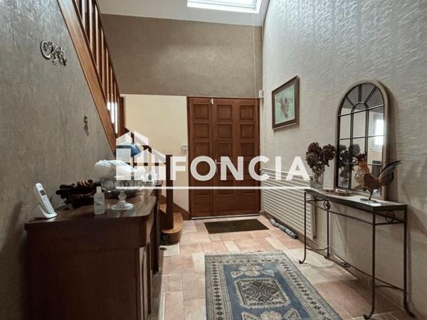 À vendre Maison 8 pièces 215 m² - Laval 53000