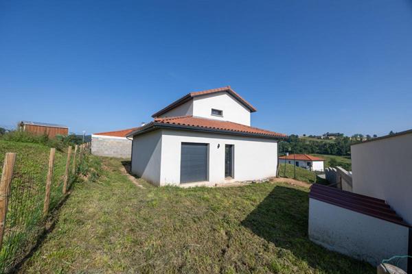 Belle Villa récente avec vue dominante et prestations modernes