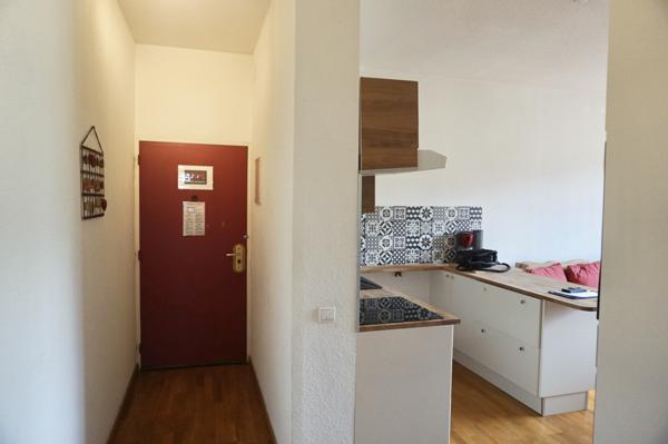 Appartement
         3 pièces
        - 76 m² 194 400 € *