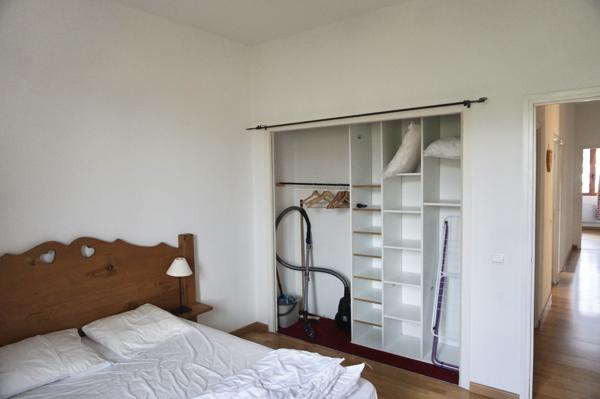 Appartement
         3 pièces
        - 76 m² 194 400 € *