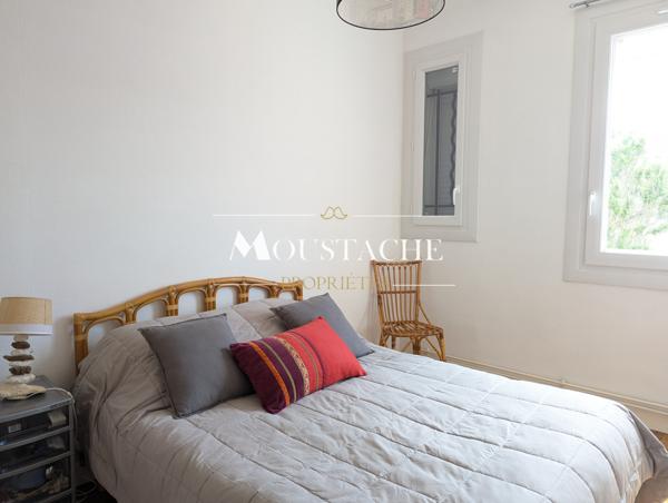 MAISON / VILLA DE CHARME VUE MER - FACE À LA PLAGE -