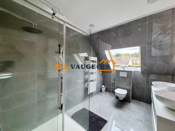 Vente                                                      Maison
                        
                     8 pièces                      175 m2                     à Coulommiers