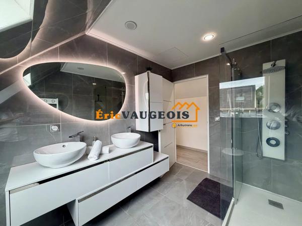 Vente                                                      Maison
                        
                     8 pièces                      175 m2                     à Coulommiers