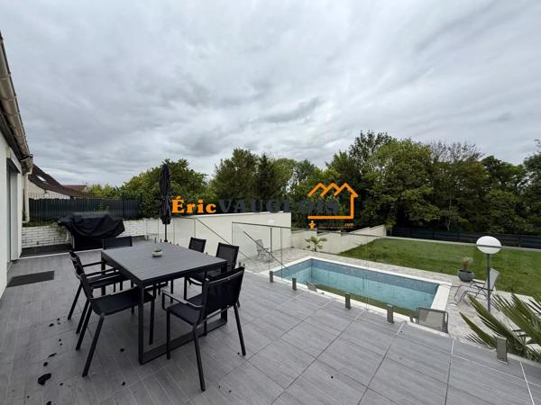 Vente                                                      Maison
                        
                     8 pièces                      175 m2                     à Coulommiers